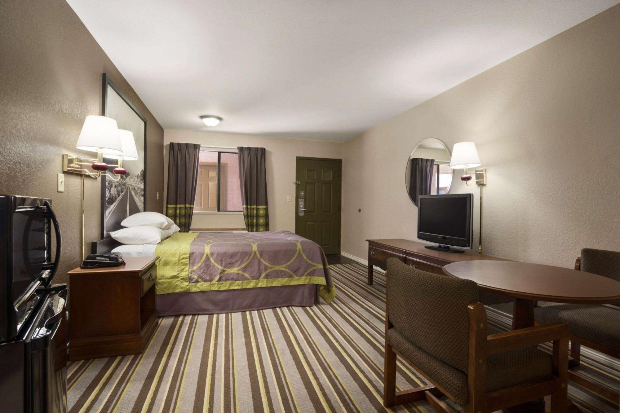 Motel Super 8 By Wyndham Childress Zewnętrze zdjęcie